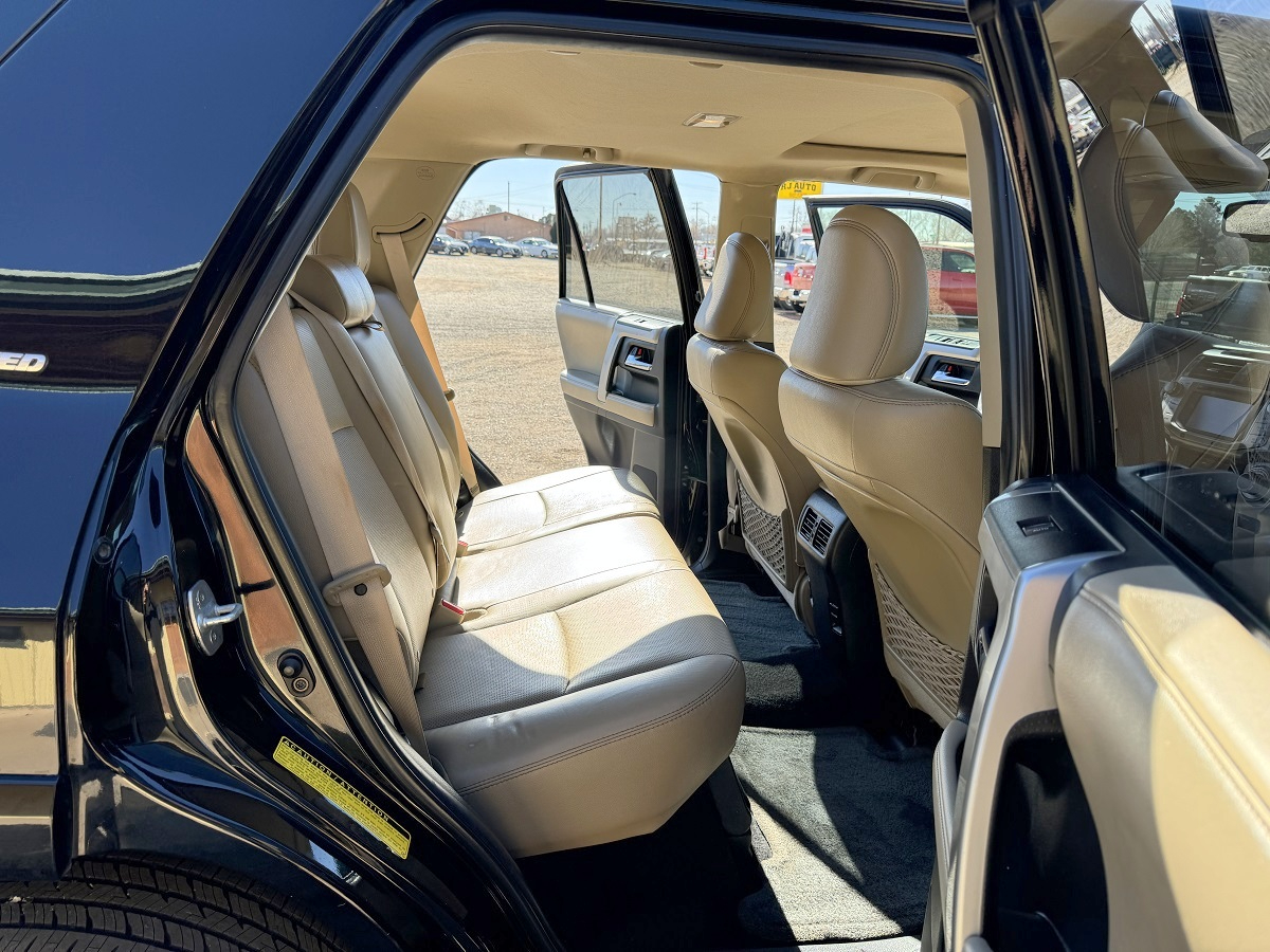 Toyota 4Runner Limited V6 2WD 2015