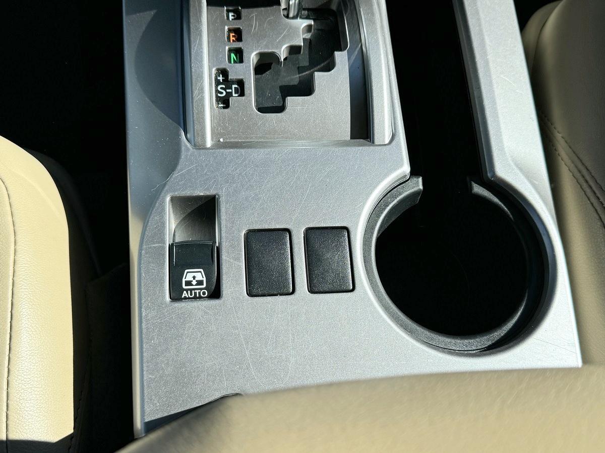 Toyota 4Runner Limited V6 2WD 2015