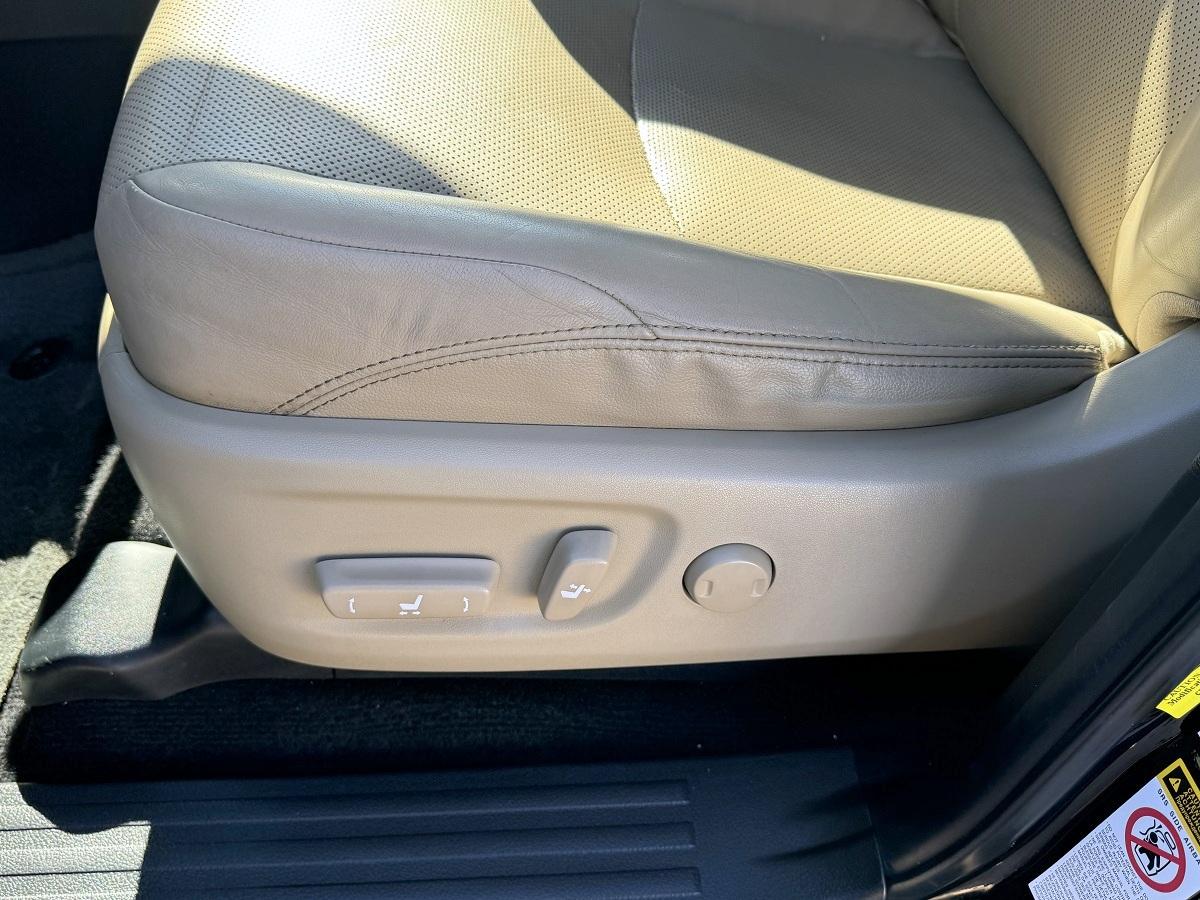 Toyota 4Runner Limited V6 2WD 2015