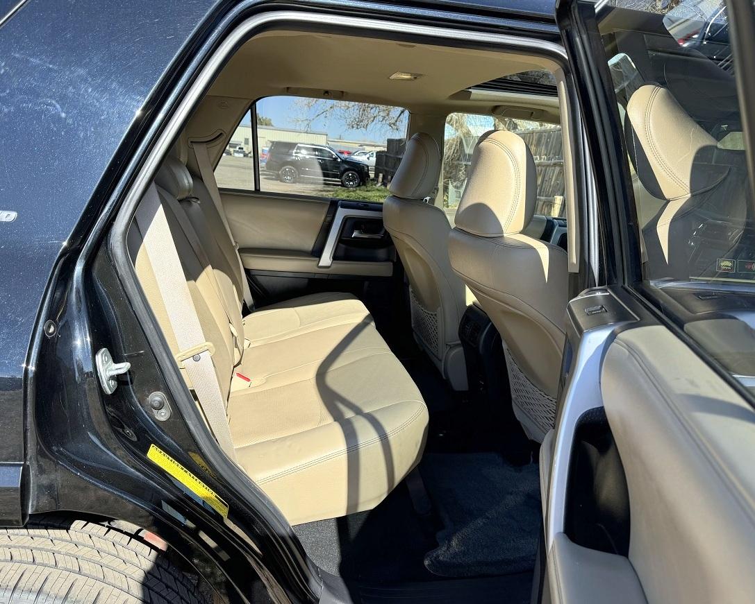 Toyota 4Runner Limited V6 2WD 2015