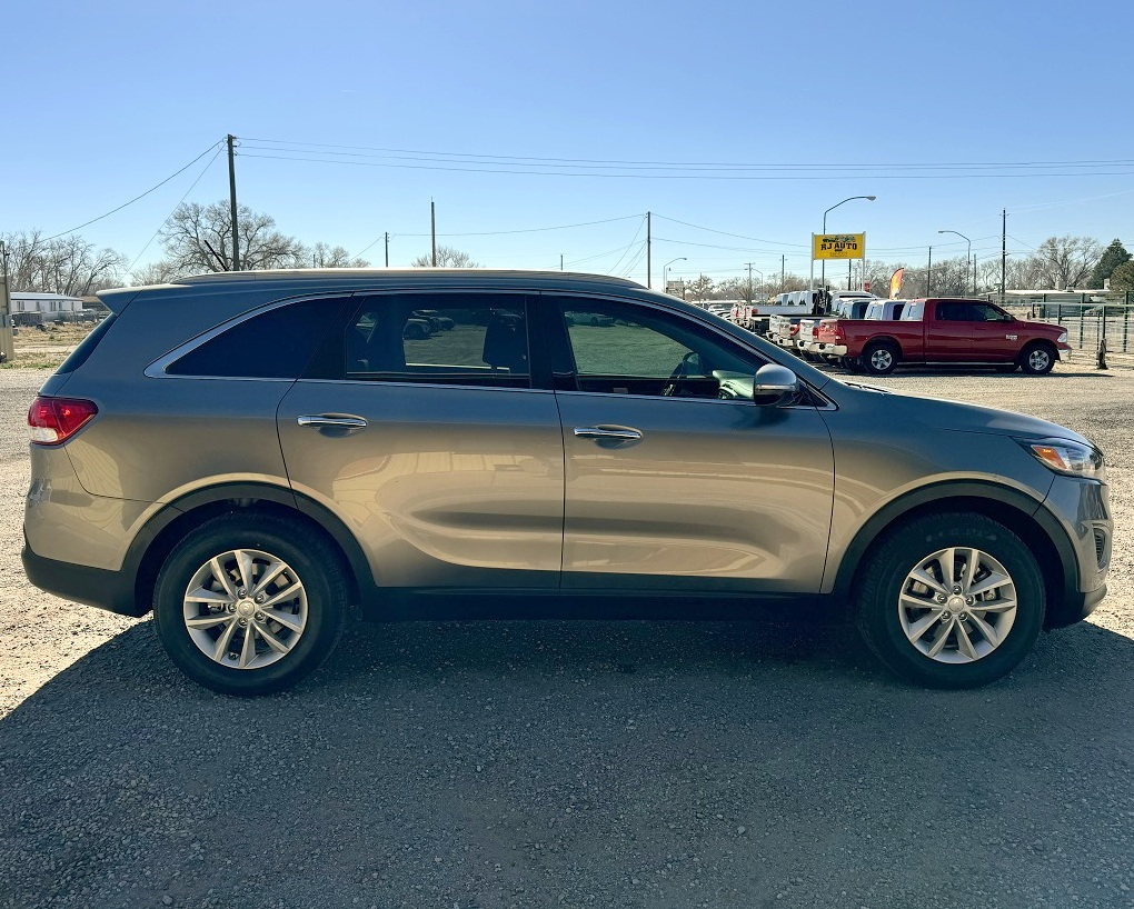 Kia Sorento LX V6 FWD 2017