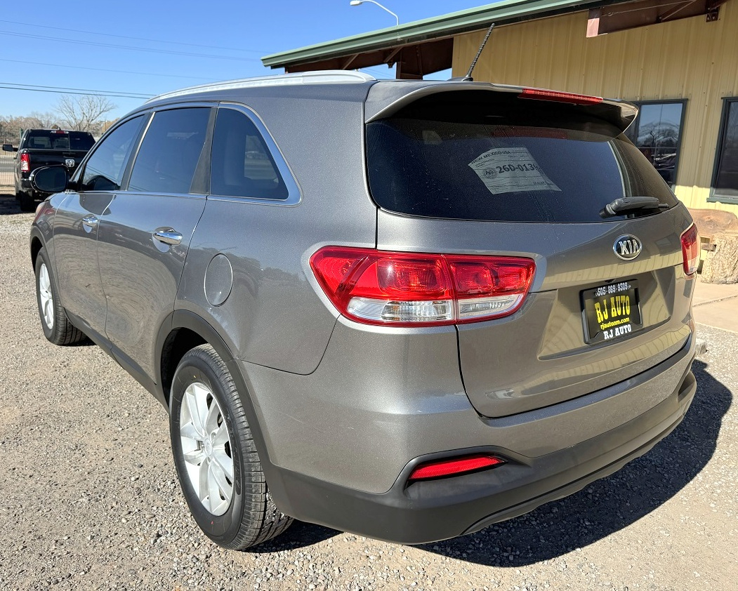 Kia Sorento LX V6 FWD 2017