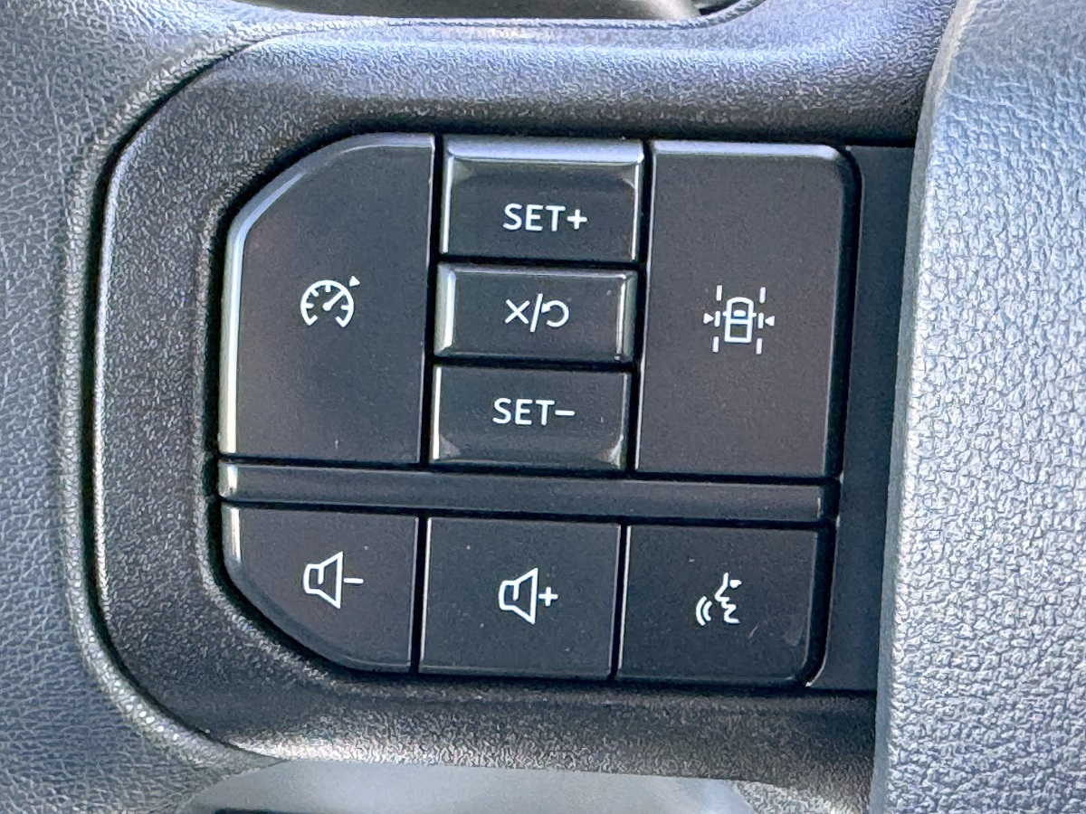 Ford Super Duty F-250 SRW XL 4WD SuperCab 8' Box 2023