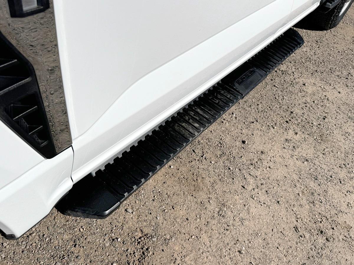 Ford Super Duty F-250 SRW XL 4WD SuperCab 8' Box 2023