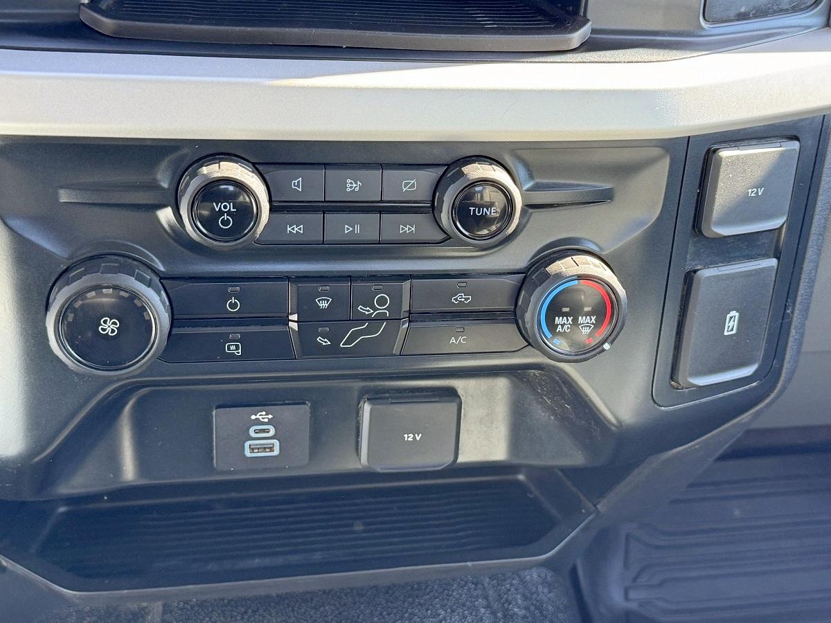 Ford Super Duty F-250 SRW XL 4WD SuperCab 8' Box 2023