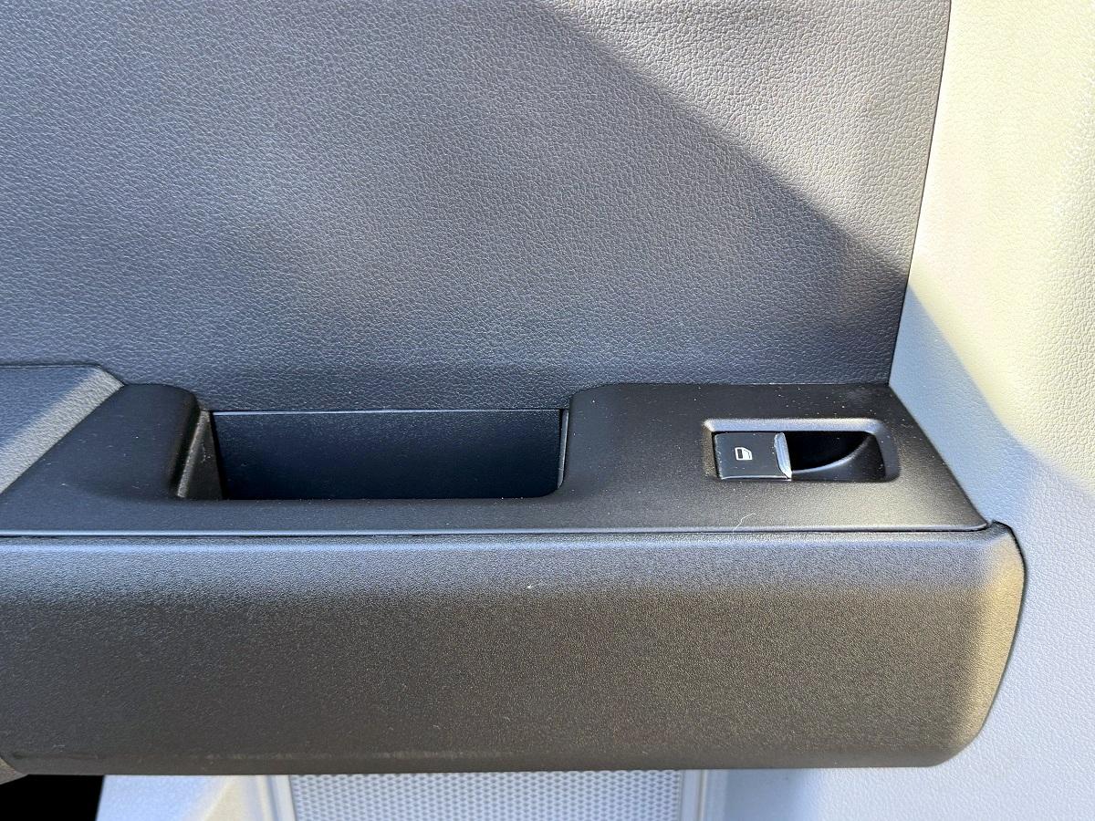 Ford Super Duty F-250 SRW XL 4WD SuperCab 8' Box 2023