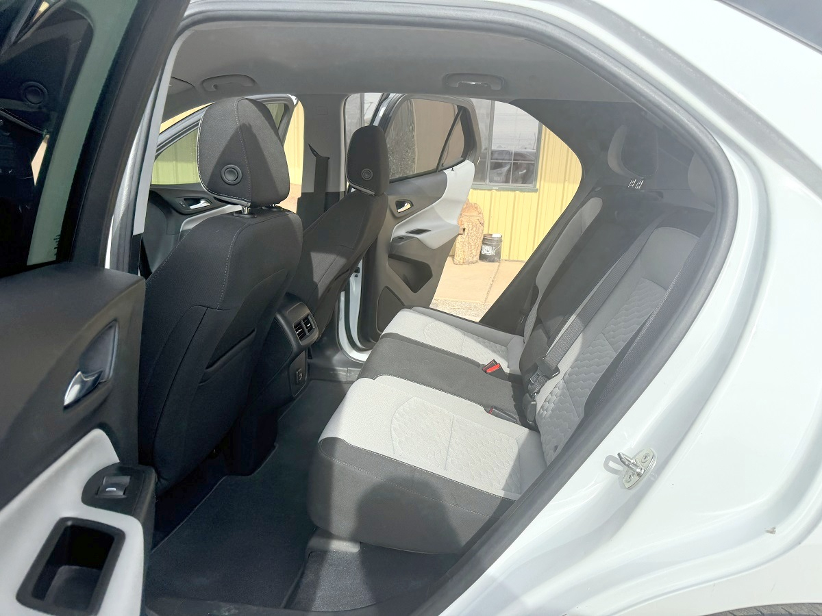 Chevrolet Equinox LS 4D SUV AWD 2021