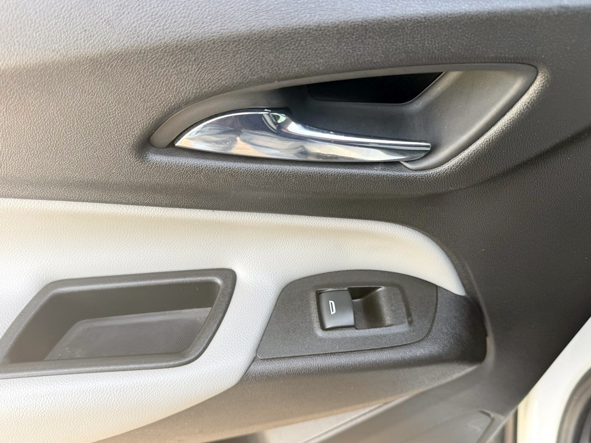 Chevrolet Equinox LS 4D SUV AWD 2021