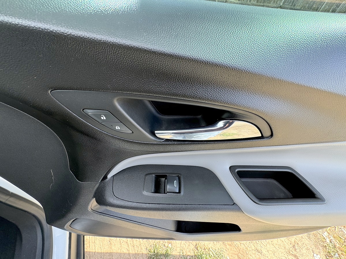 Chevrolet Equinox LS 4D SUV AWD 2021