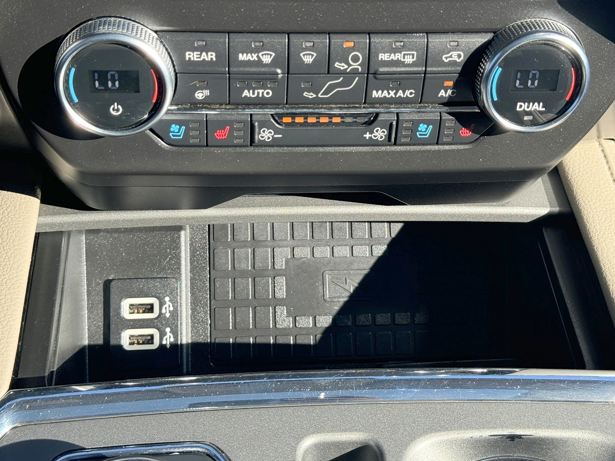 Ford Expedition XLT 4x4 2019