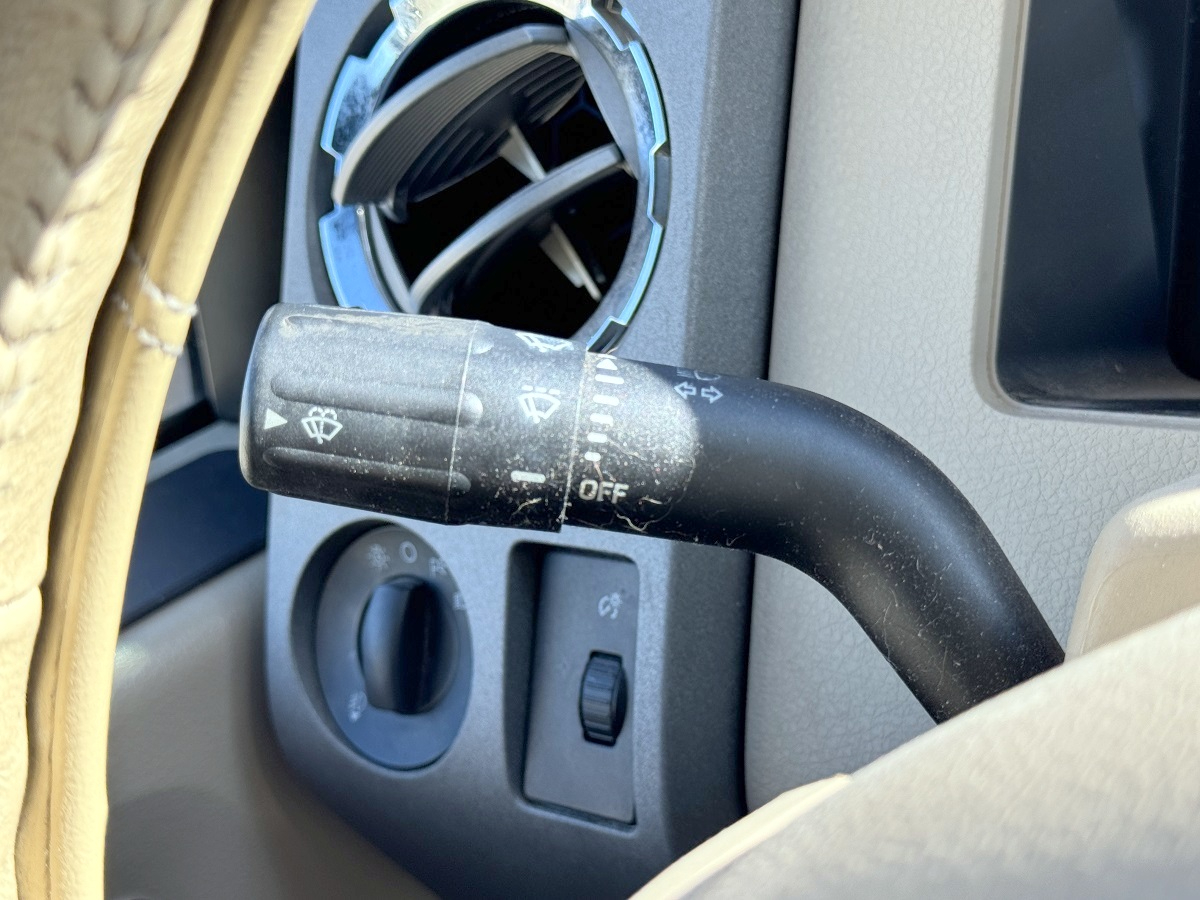 Ford Super Duty F-250 SRW  2009