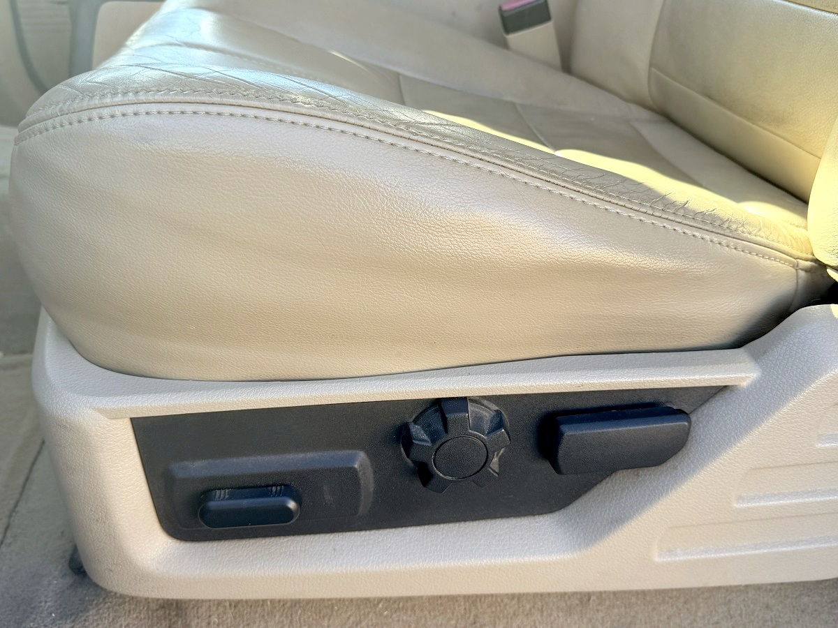 Ford Super Duty F-250 SRW  2009