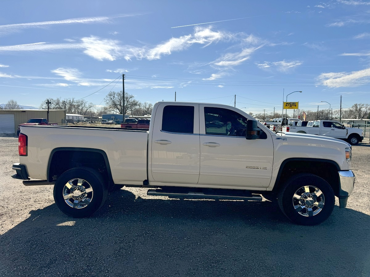 GMC Sierra 2500HD SLE Double Cab 4WD 2017