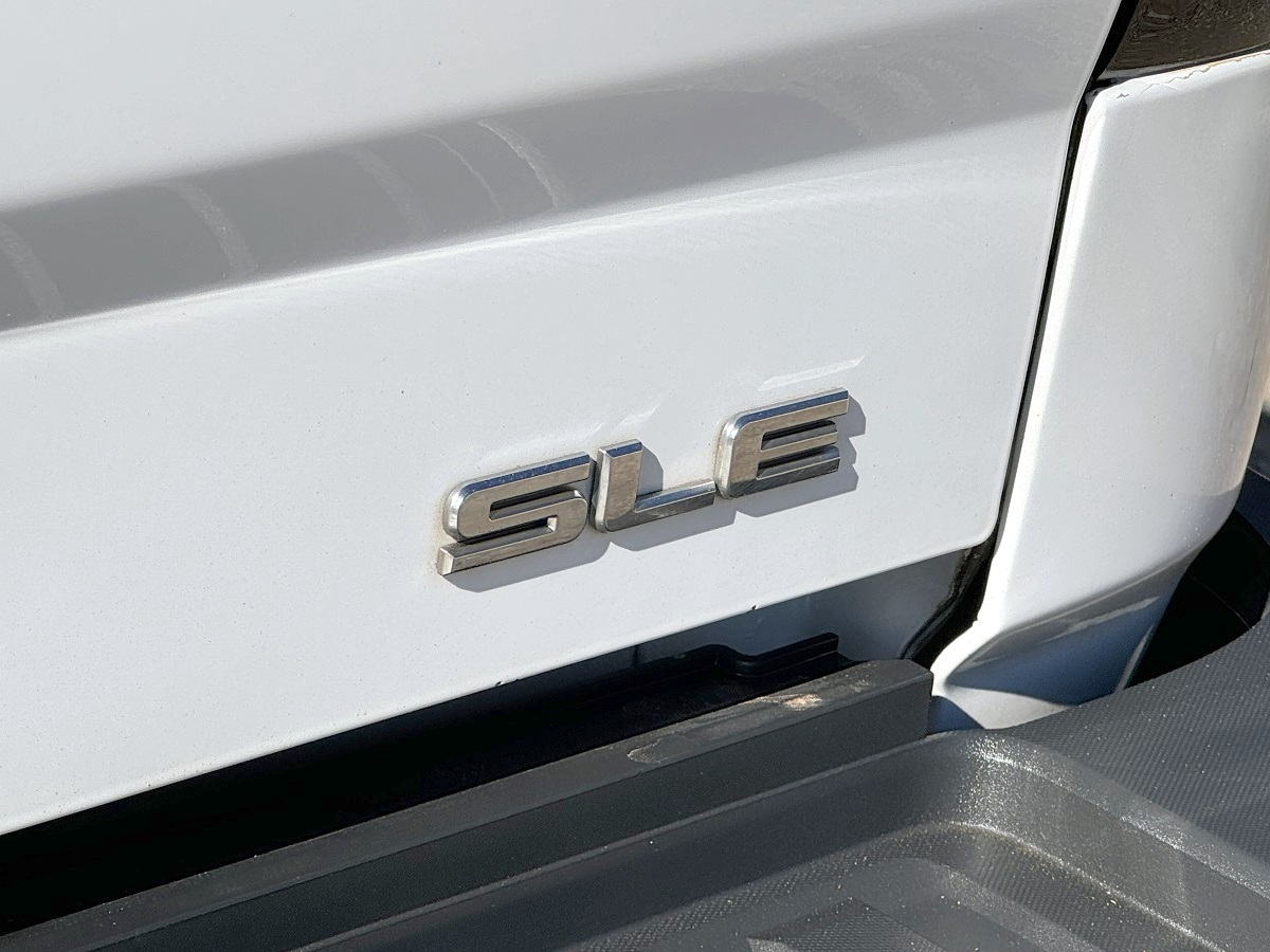 GMC Sierra 2500HD SLE Double Cab 4WD 2017