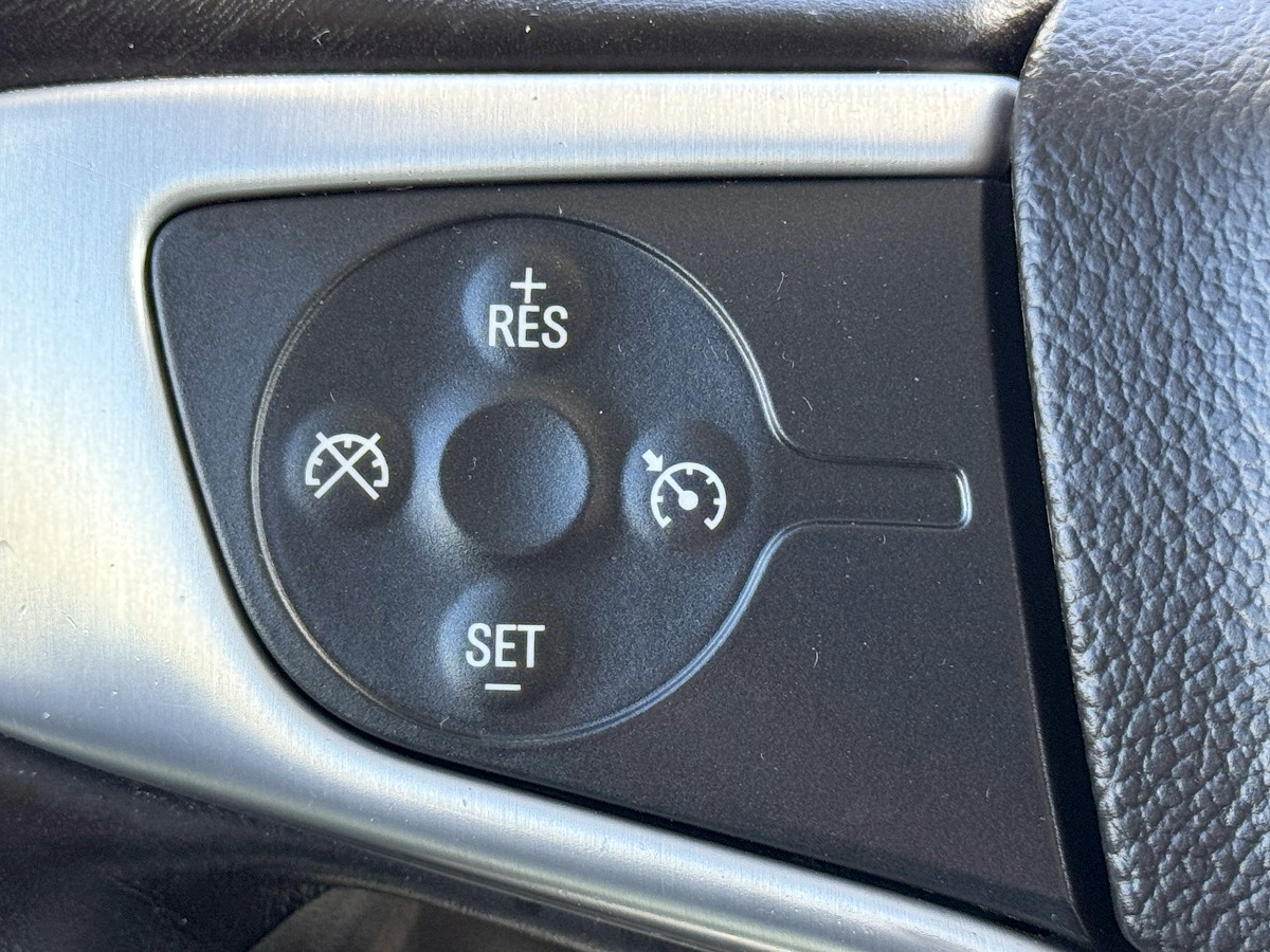 GMC Sierra 2500HD SLE Double Cab 4WD 2017