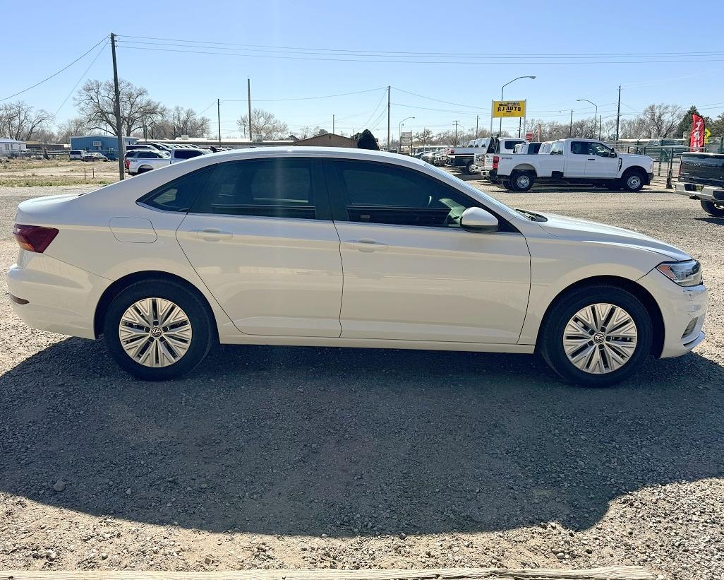 Volkswagen Jetta  2019
