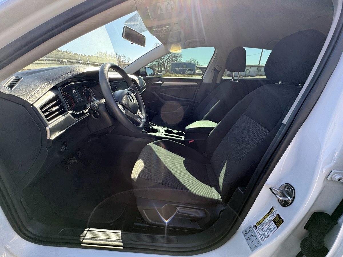 Volkswagen Jetta  2019