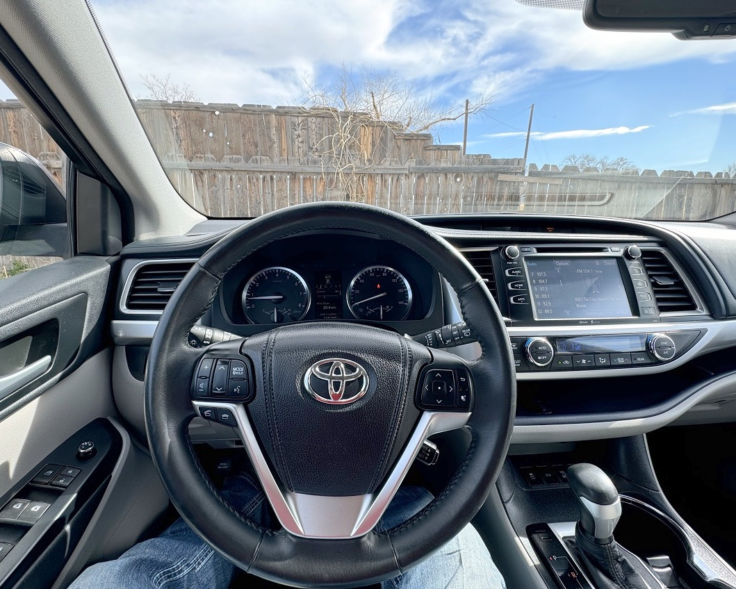 Toyota Highlander XLE V6 AWD (Natl) 2015