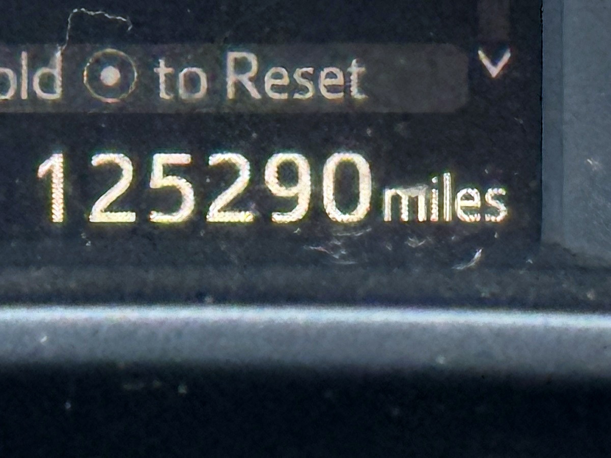 Toyota Highlander XLE V6 AWD (Natl) 2015