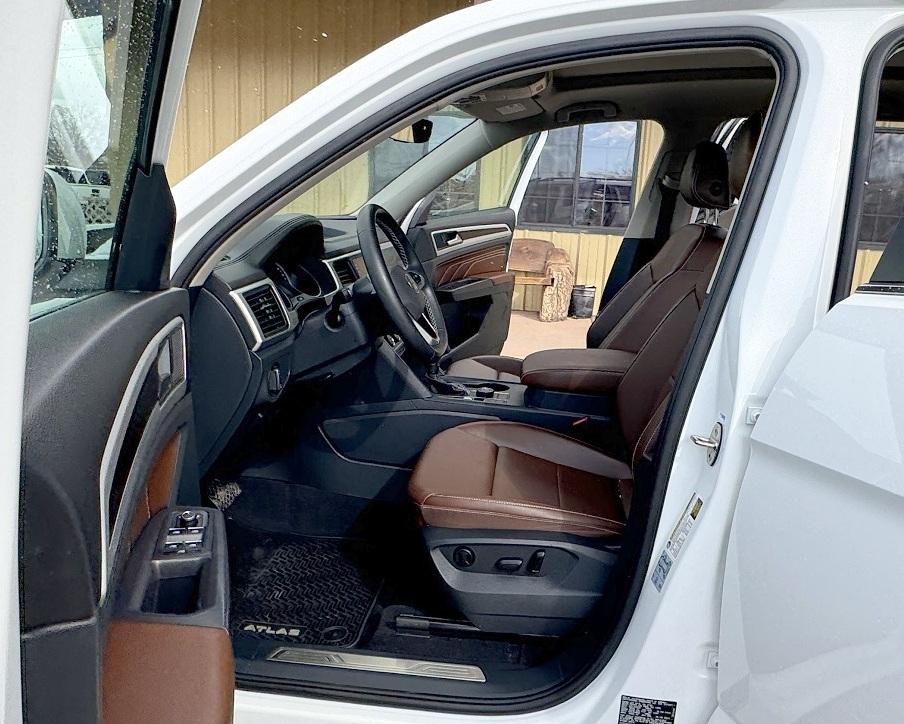 Volkswagen Atlas 3.6L V6 SE w/Technology 4MOTION *Ltd Avail* 2021