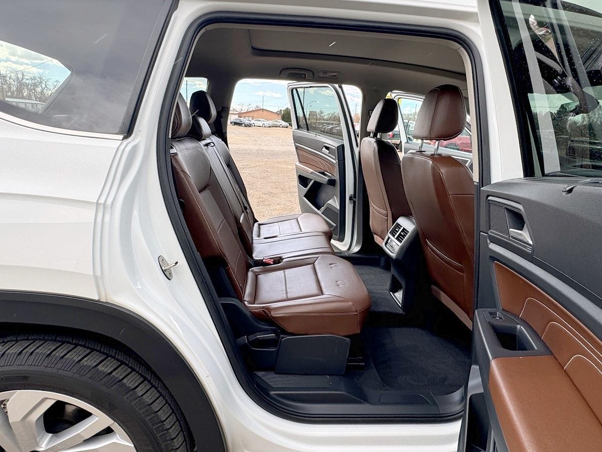 Volkswagen Atlas 3.6L V6 SE w/Technology 4MOTION *Ltd Avail* 2021