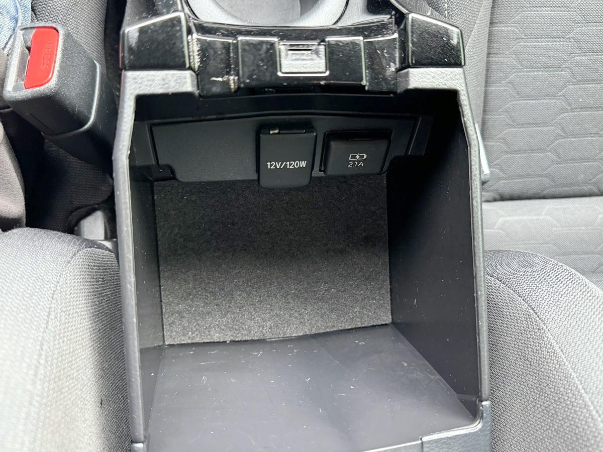 Toyota Corolla Hatchback SE CVT (Natl) 2019