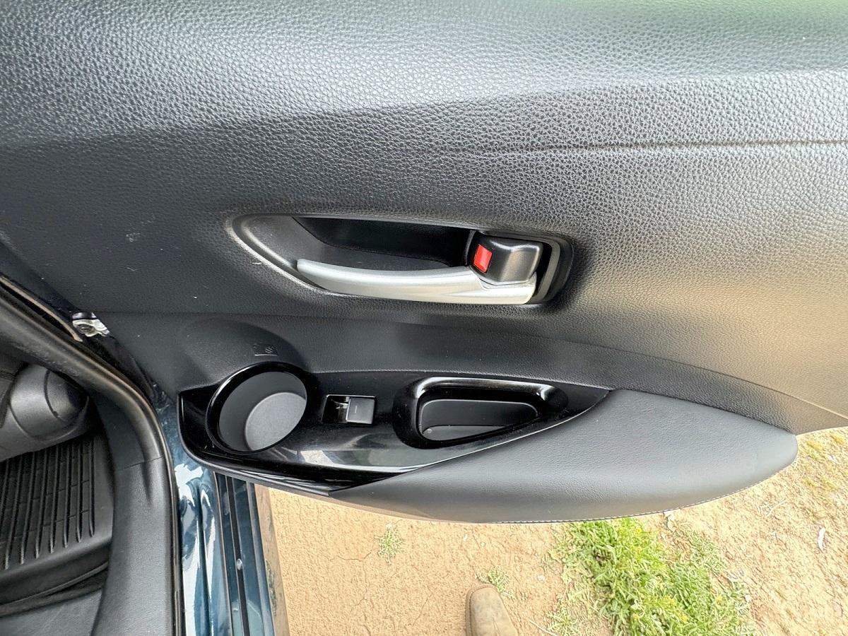 Toyota Corolla Hatchback SE CVT (Natl) 2019