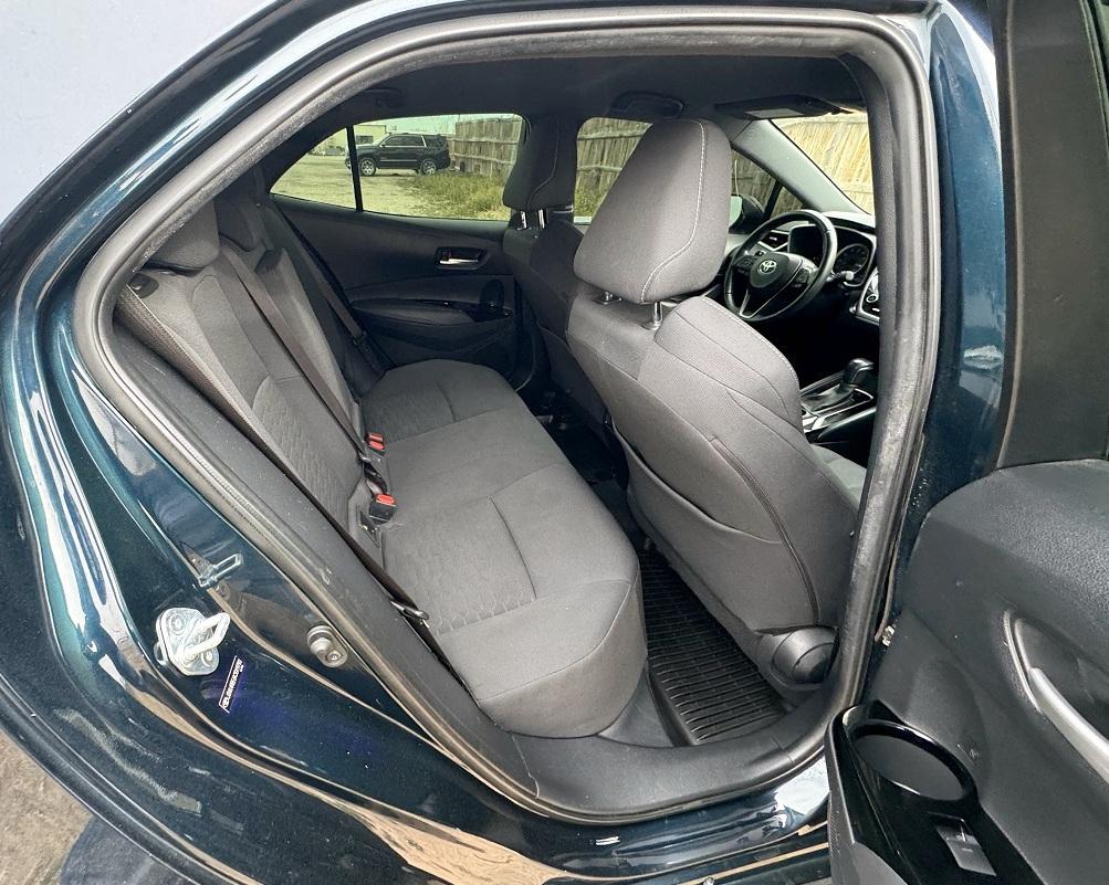 Toyota Corolla Hatchback SE CVT (Natl) 2019