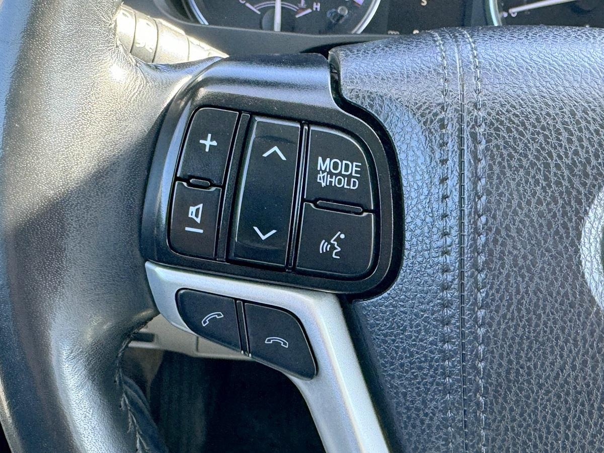 Toyota Highlander XLE V6 AWD (Natl) 2019