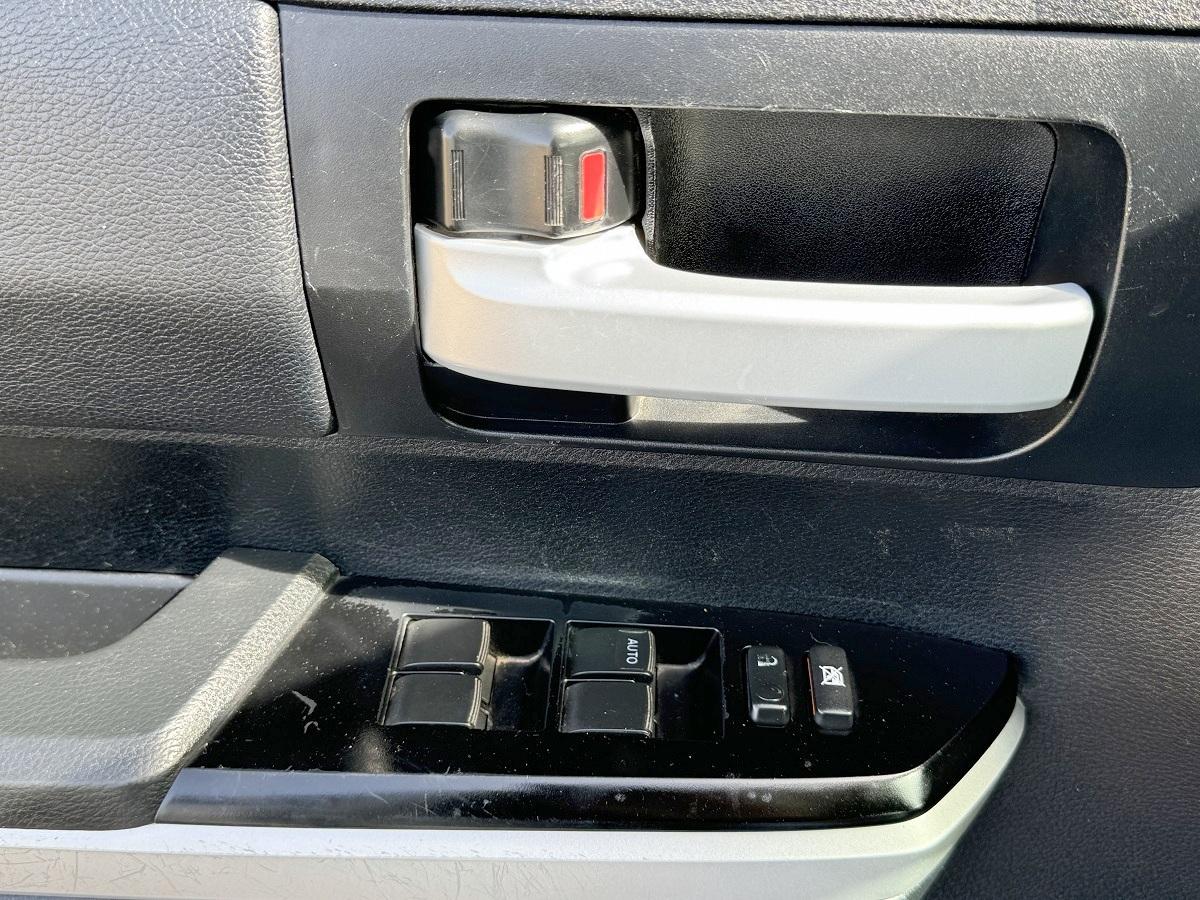 Toyota Tundra 2WD  2017