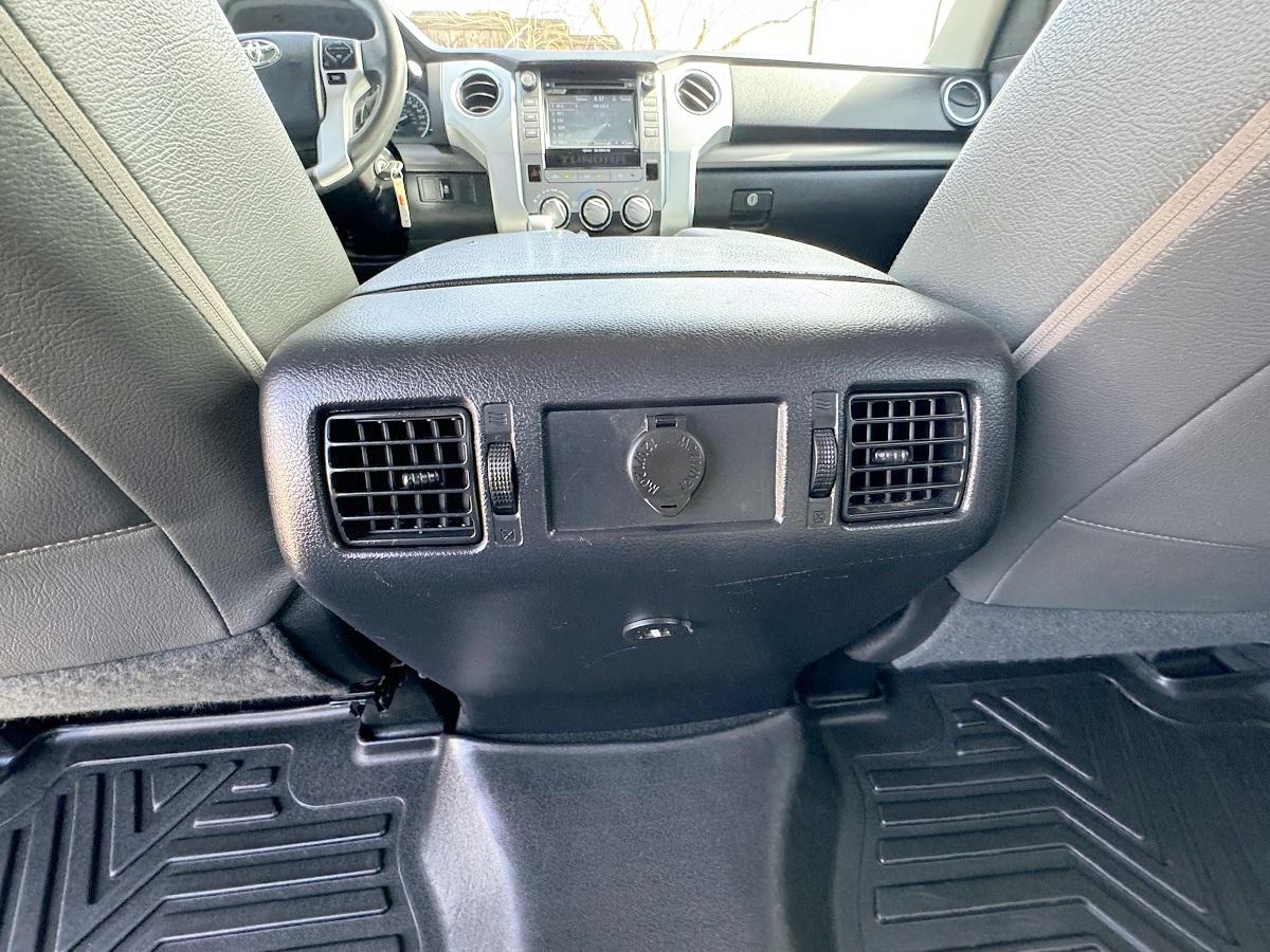 Toyota Tundra 2WD  2017