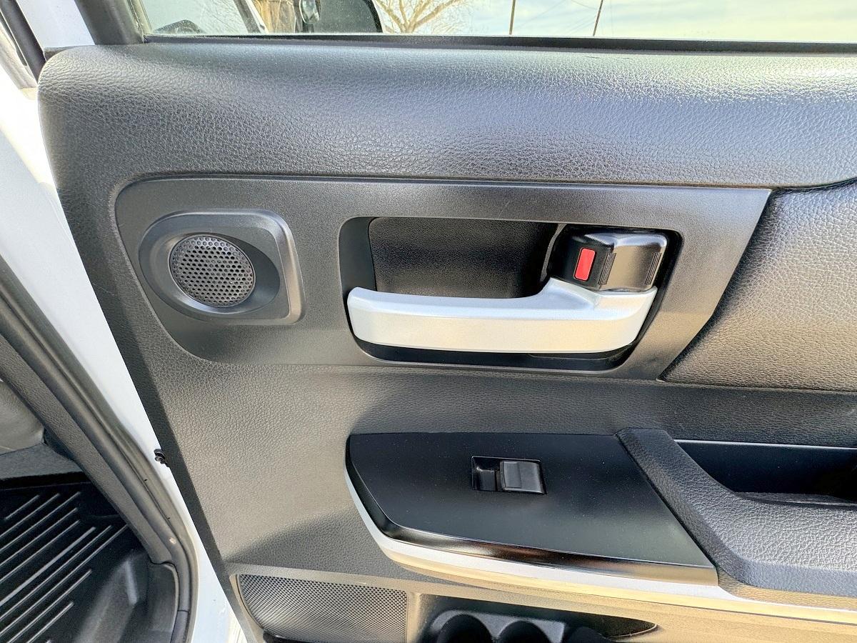 Toyota Tundra 2WD  2017