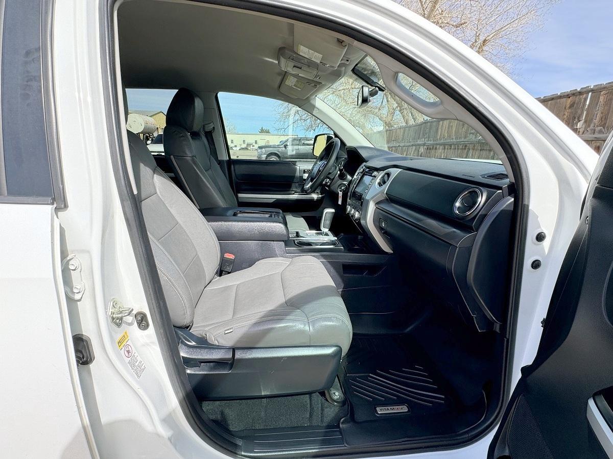 Toyota Tundra 2WD  2017