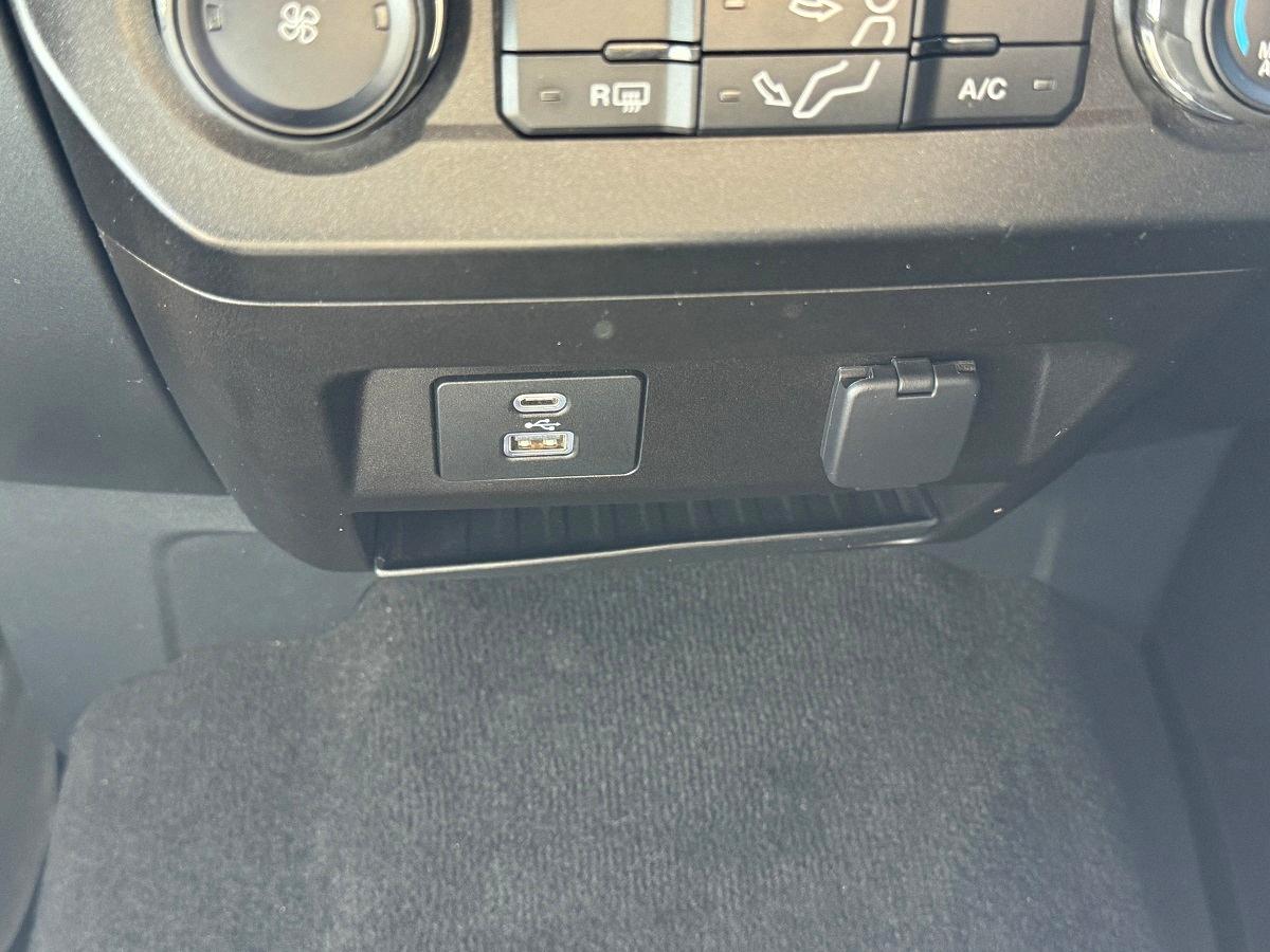 Ford Super Duty F-250 SRW  2022