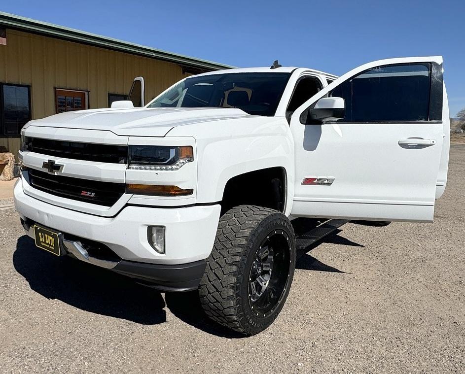 Chevrolet Silverado 1500 LT Crew Cab 4WD 2017