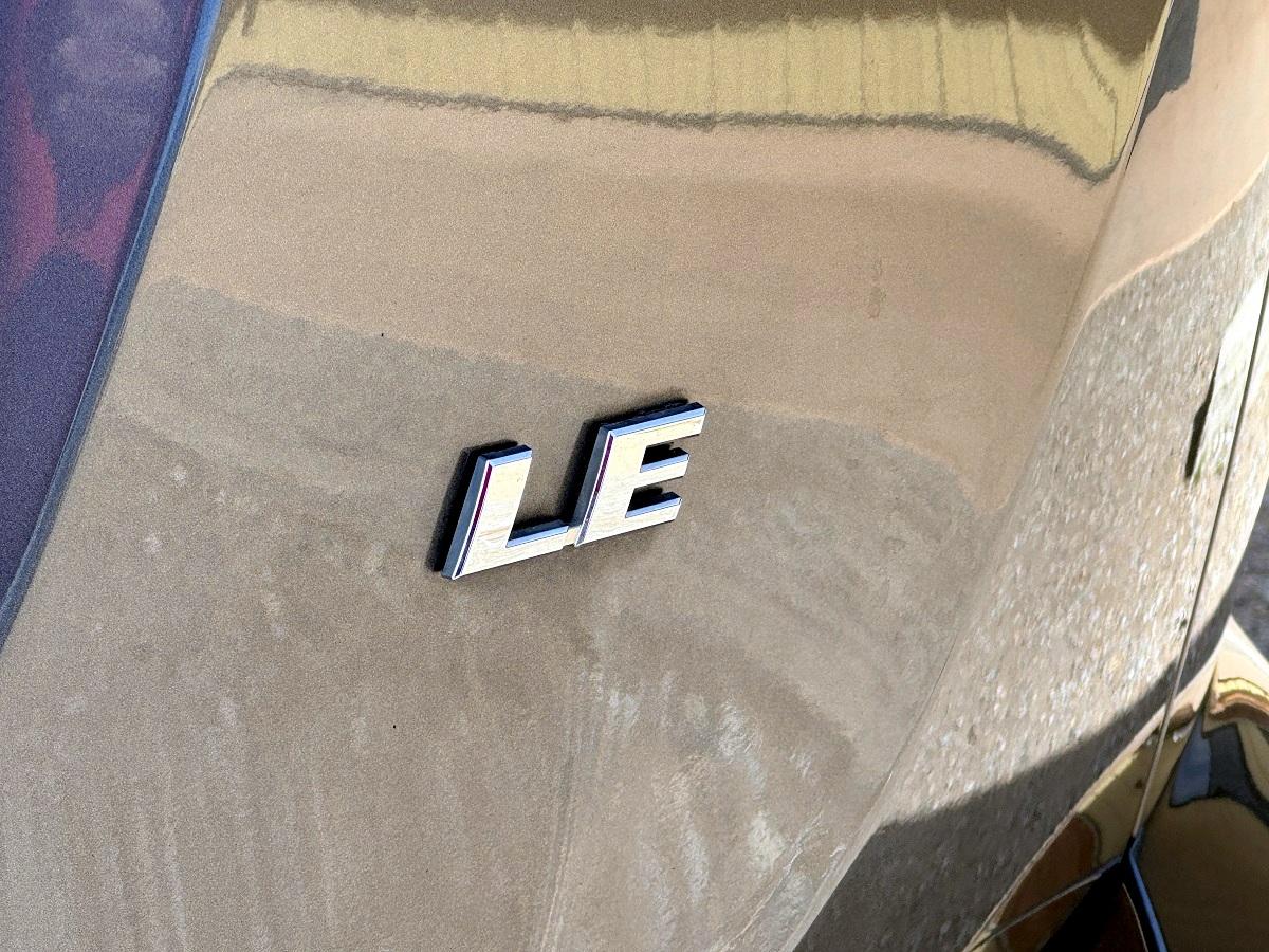 Toyota RAV4 LE FWD (Natl) 2018