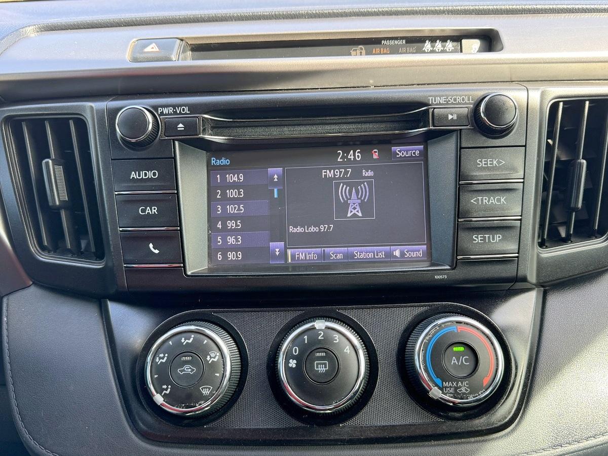 Toyota RAV4 LE FWD (Natl) 2018