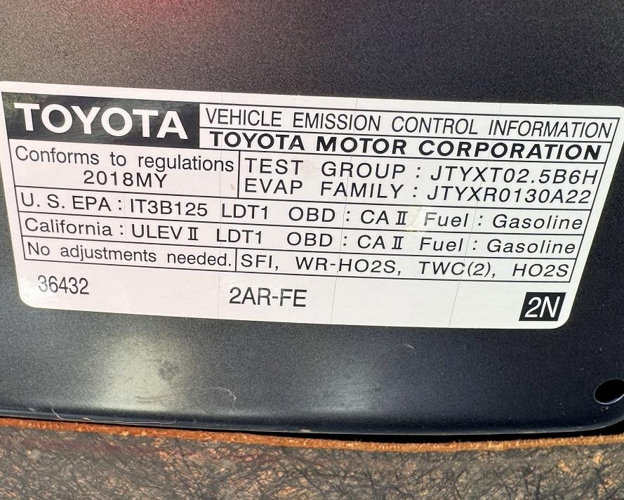 Toyota RAV4 LE FWD (Natl) 2018