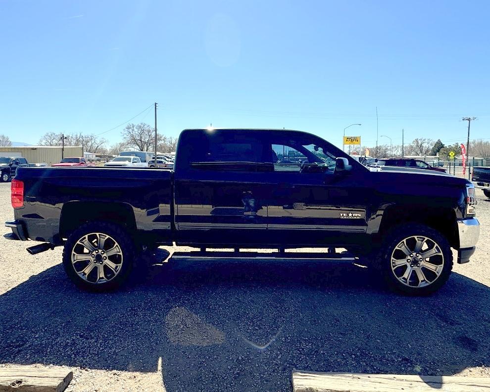 Chevrolet Silverado 1500 LT Crew Cab 2WD 2017