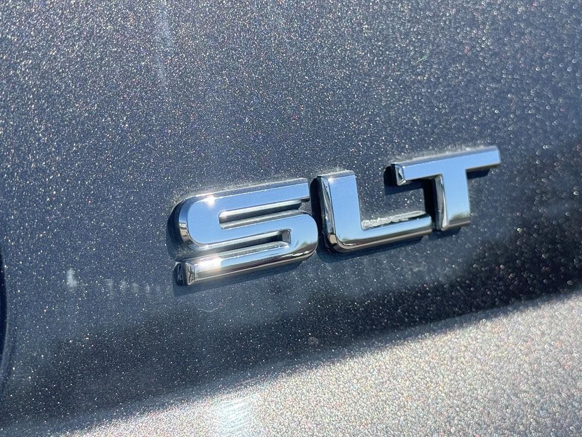 GMC Yukon XL 2WD 4dr SLT 2017