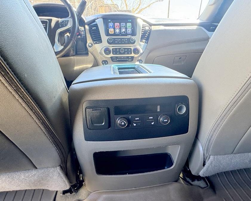 GMC Yukon XL 2WD 4dr SLT 2017