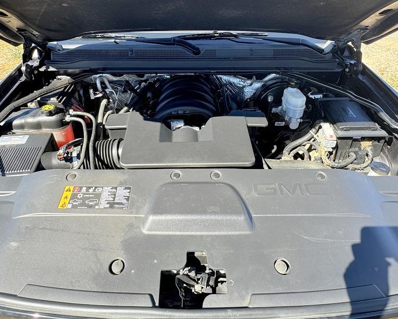 GMC Yukon XL 2WD 4dr SLT 2017