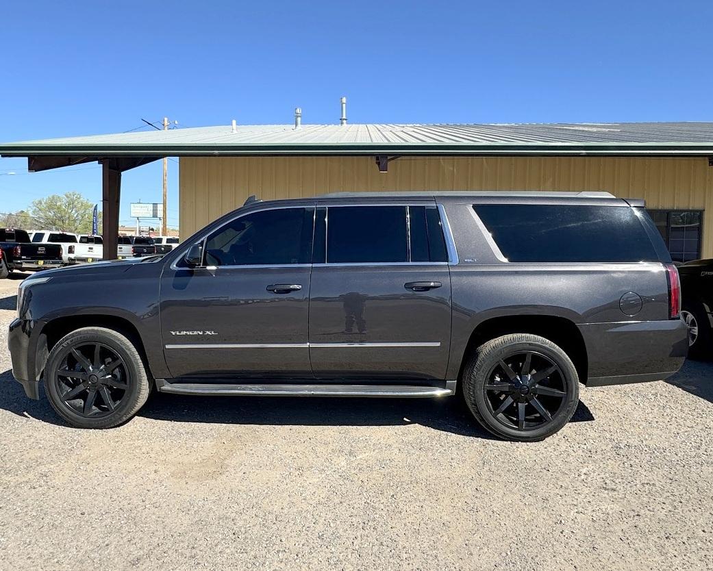 GMC Yukon XL 2WD 4dr SLT 2017