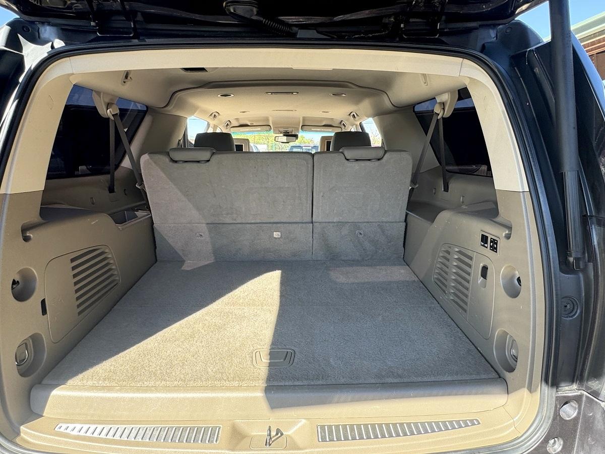 GMC Yukon XL 2WD 4dr SLT 2017