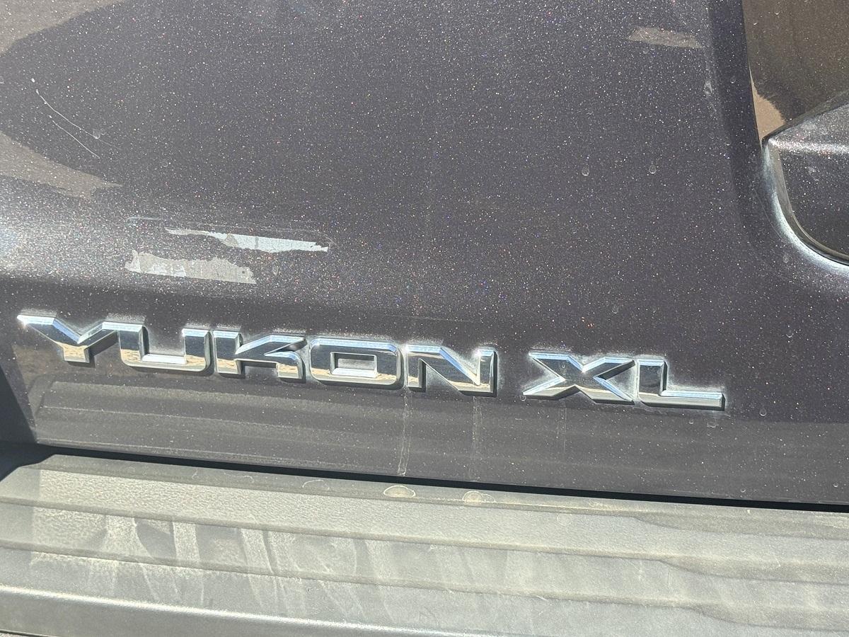 GMC Yukon XL 2WD 4dr SLT 2017