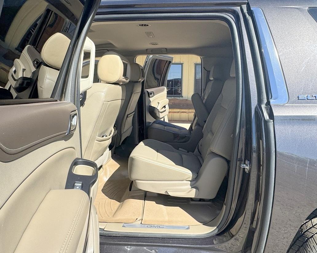 GMC Yukon XL 2WD 4dr SLT 2017