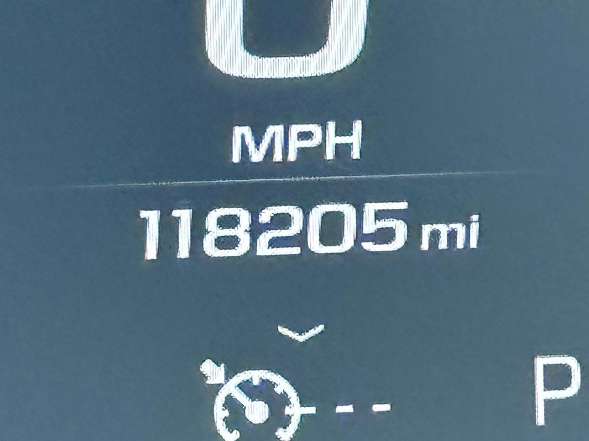 GMC Yukon XL 2WD 4dr SLT 2017