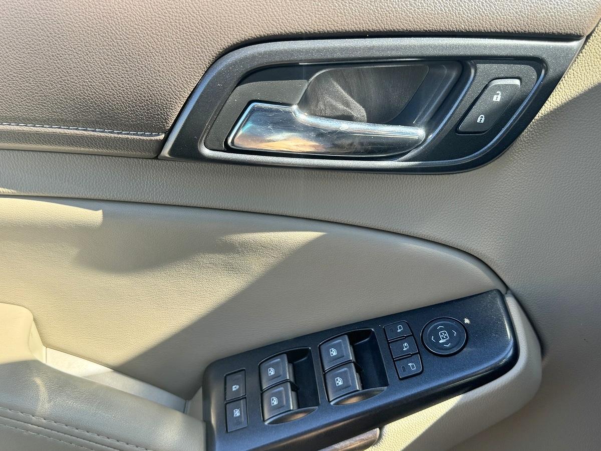 GMC Yukon XL 2WD 4dr SLT 2017