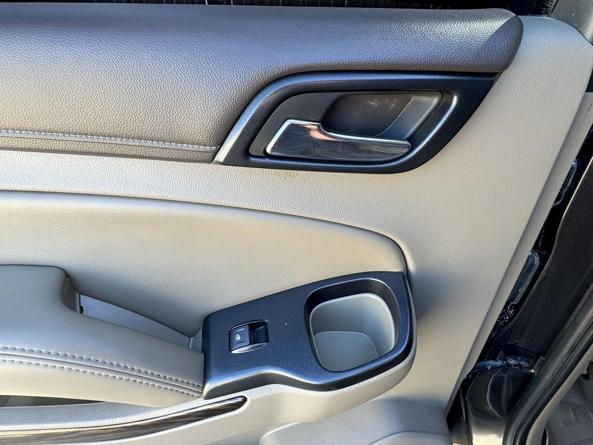 GMC Yukon XL 2WD 4dr SLT 2017