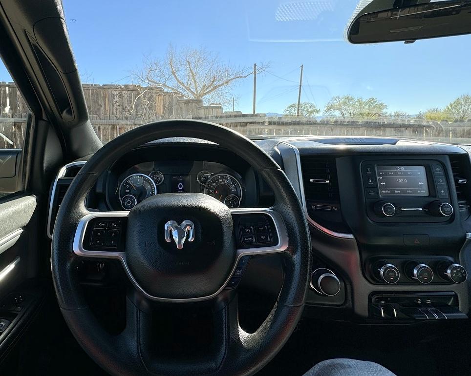 RAM 2500 Big Horn 4x4 Crew Cab 6'4" Box 2021